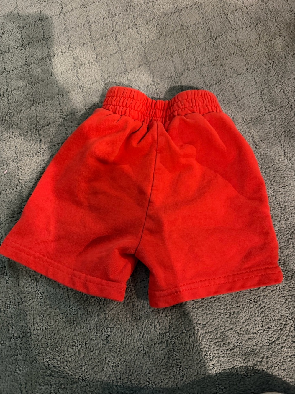 Gucci Red Kids Cotton Shorts with Green Stripe Patch - Picture 3 of 4